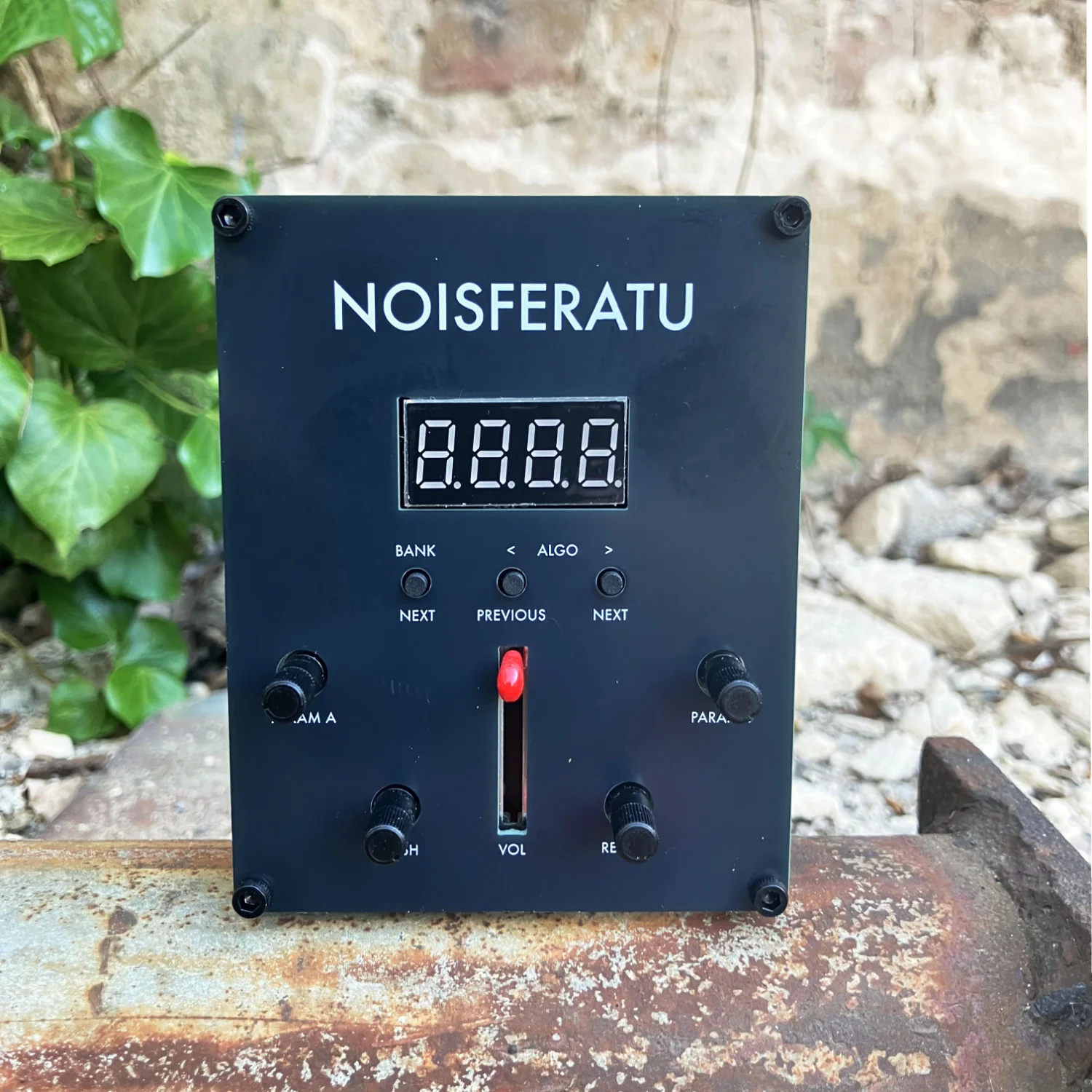 Noisferatu outdoor
